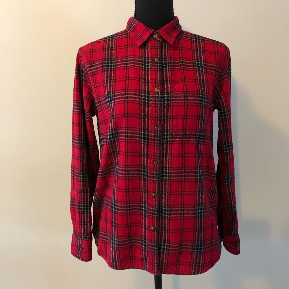 Women’s Roots Red and Black Plaid Button up Flannel Shirt size XS